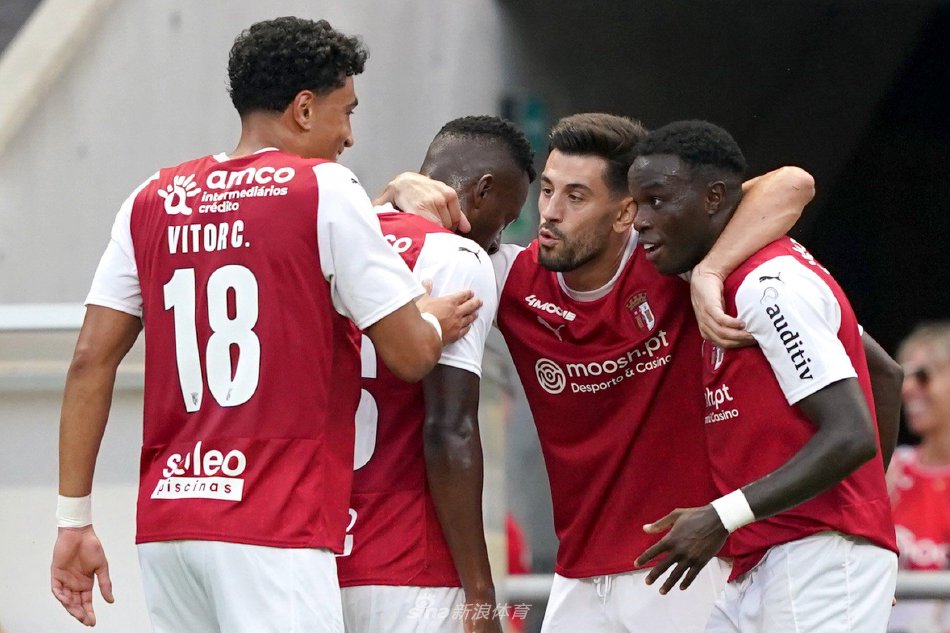 何在低谷中 何在低谷中