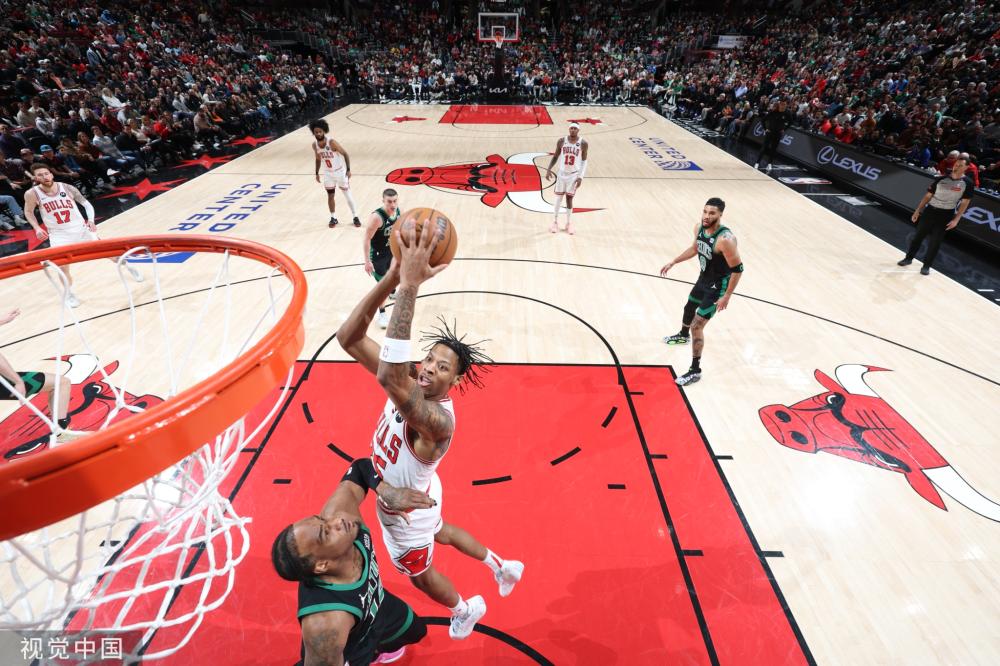 根据现场视 根据现场视